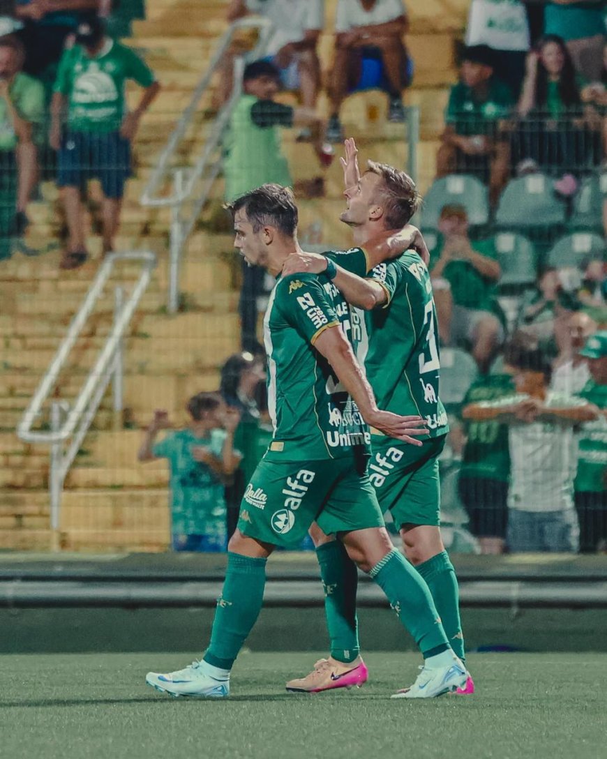 Chapecoense empata no final e emplaca sequencia invicta em início do Campeonato Brasileiro
