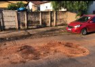 Moradores denunciam avanço de buracos e cobram soluções para infraestrutura em Formosa (GO)