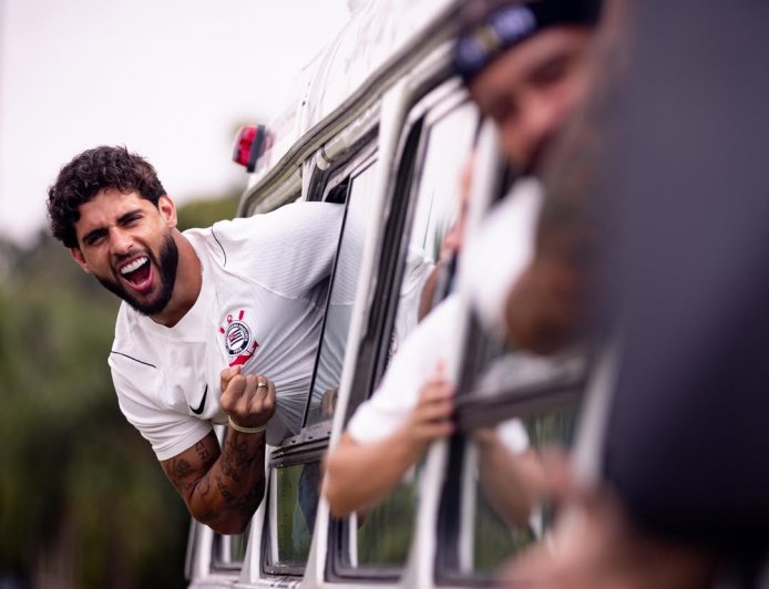 Corinthians apresenta novos uniformes inspirados na histórica Invasão de 1976; confira