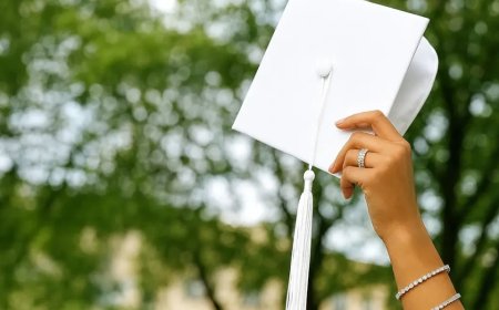 “Não preciso escolher entre fé e meus direitos”, diz estudante que usará beca branca na formatura por respeito ao Candomblé