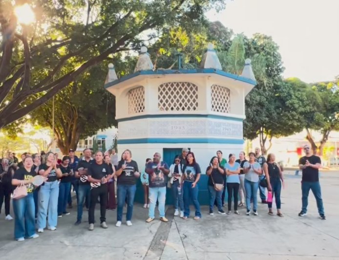 Greve dos servidores municipais chega ao 12º dia em Formosa; Prefeitura entrega proposta ao sindicato