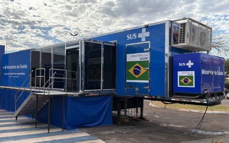 Representantes do Ministério da Saúde visitam carreta de exames de imagem em Rio Verde (GO)