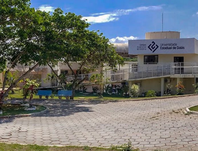 Vestibular 2027/1 da UEG oferece vagas para 32 cidades goianas